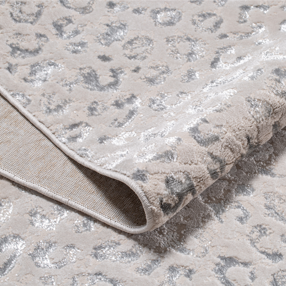 Beige leopard print washable rug for chic home styling